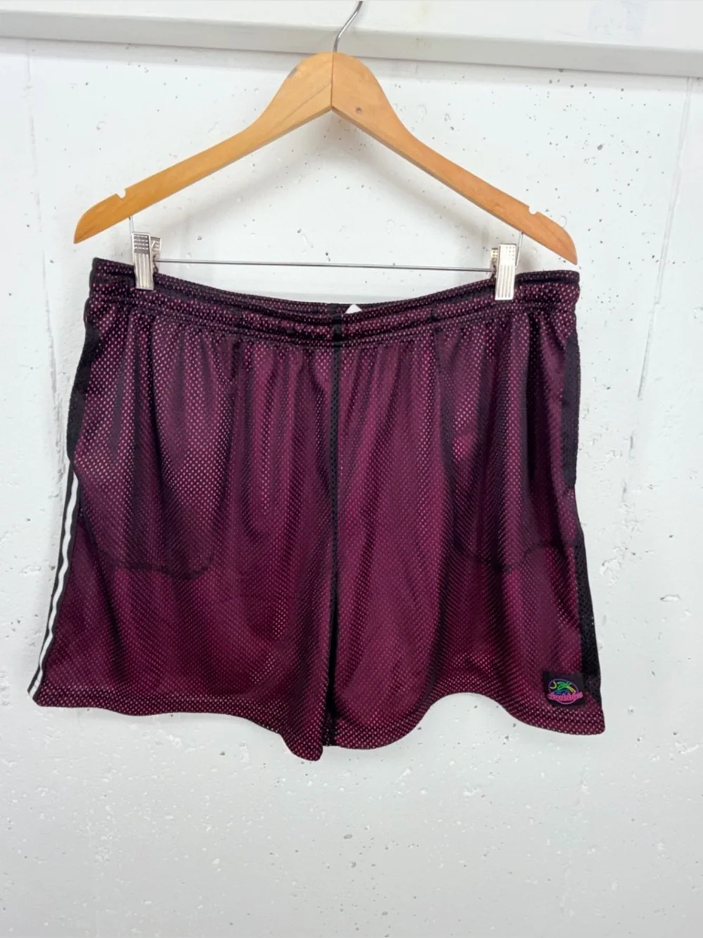 Chubbies Men’s Size 2XL Black & Hot Pink  Mesh Shorts 5.5” Inseam